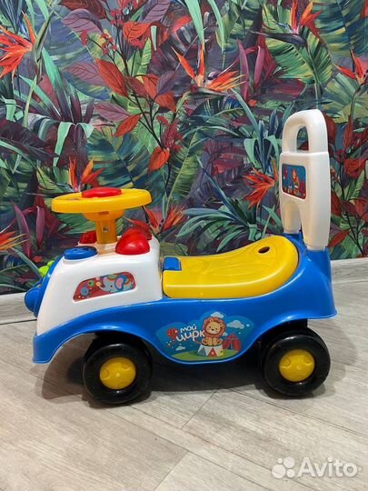 Машинка-каталка Baby go