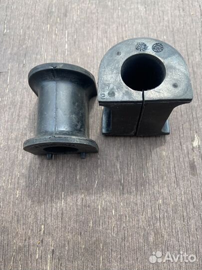 Втулка переднего стабилизатора VW T5 d24