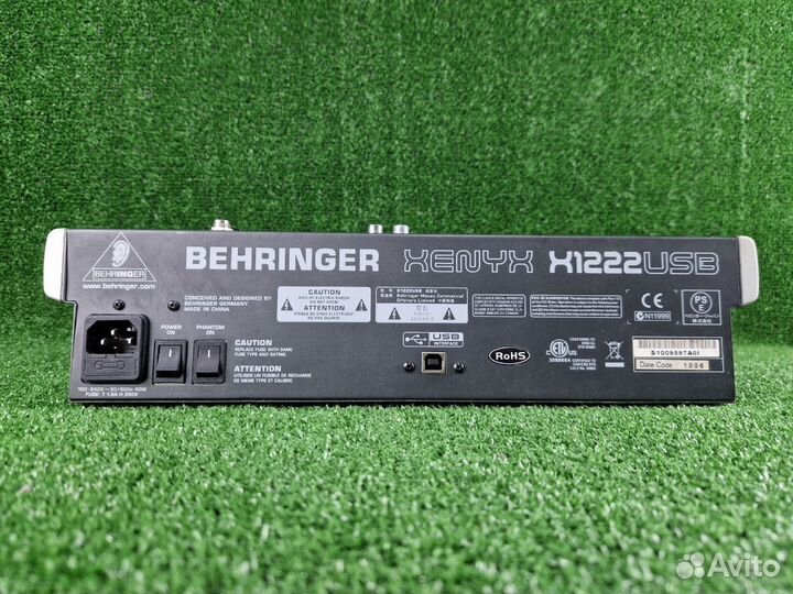 Микшерный пульт Behringer xenyx X1222USB