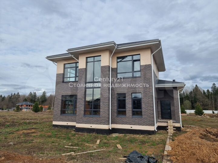 Коттедж 173,1 м² на участке 8,8 сот.