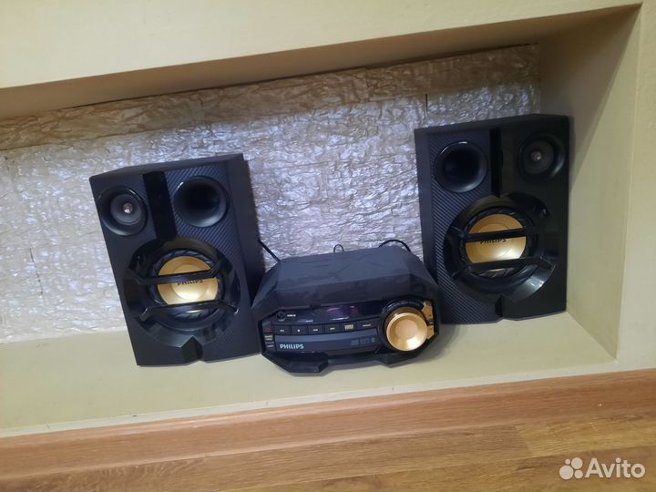 Музыкальный центр