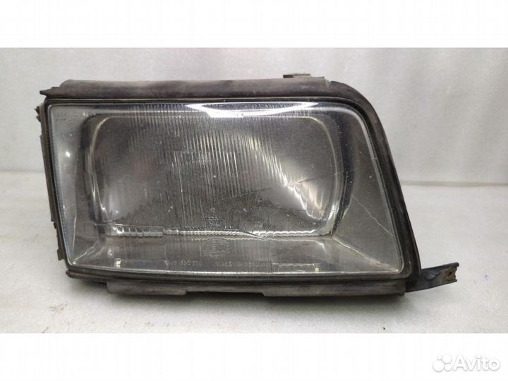Фара audi 100 C4 правая