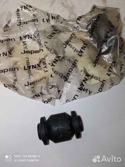 Сайлентблок рычага toyota Noah,ipsum,wish,isis