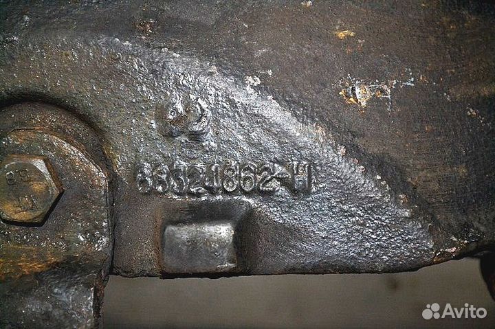 Суппорт переднего моста, левый renault trucks Prem