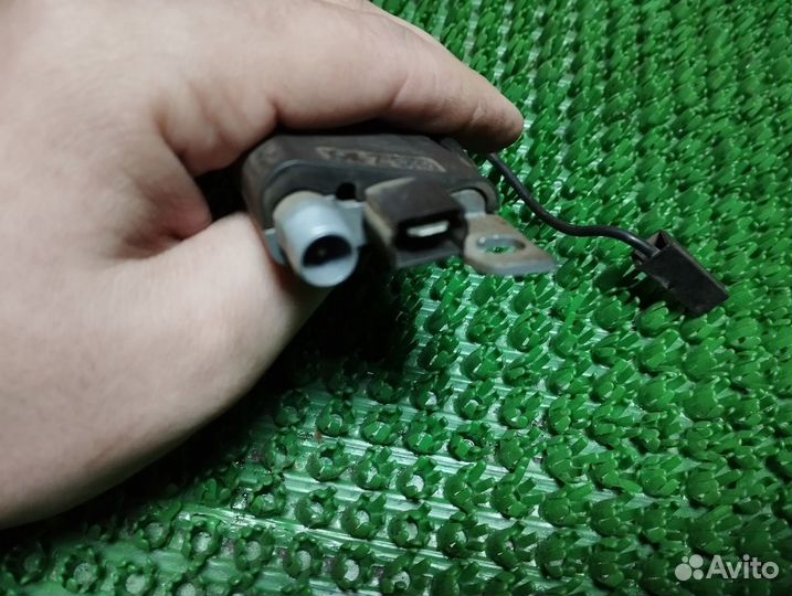 Усилитель антенны audi (893 035 225G)