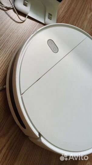 Робот-пылесос Xiaomi Mi Robot Vacuum-Mop Essential