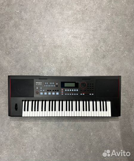 Синтезатор Roland