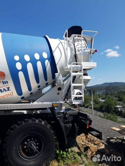 Автобетоносмеситель КАМАЗ 43118, 2015