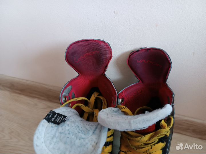 Хоккейные коньки bauer vapor 1x и vapor x800