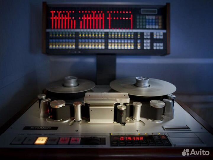 Студия звукозаписи и композитор