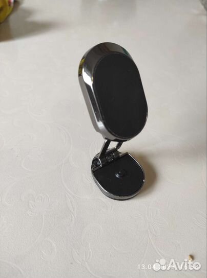 Держатель для телефона в машину