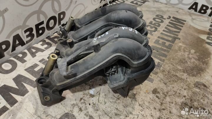 Впускной коллектор Mercedes W208, M111 V-2.3