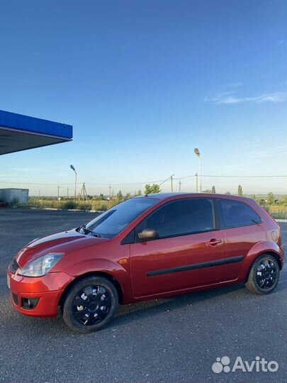 Ford Fiesta 1.4 МТ, 2006, 290 000 км