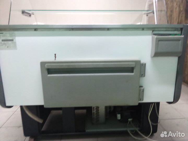 Холодильная витрина Octava SN 1200 торговая