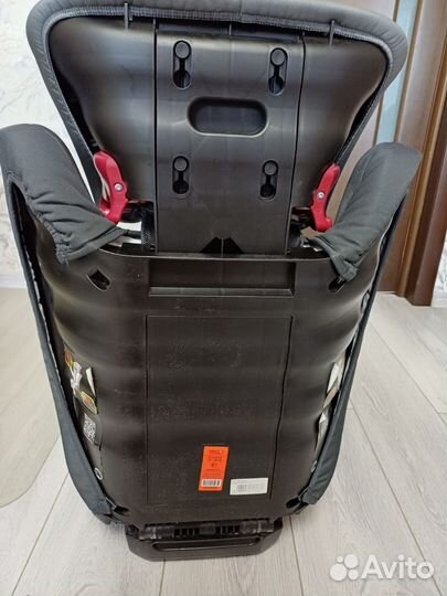 Автомобильное кресло britax romer