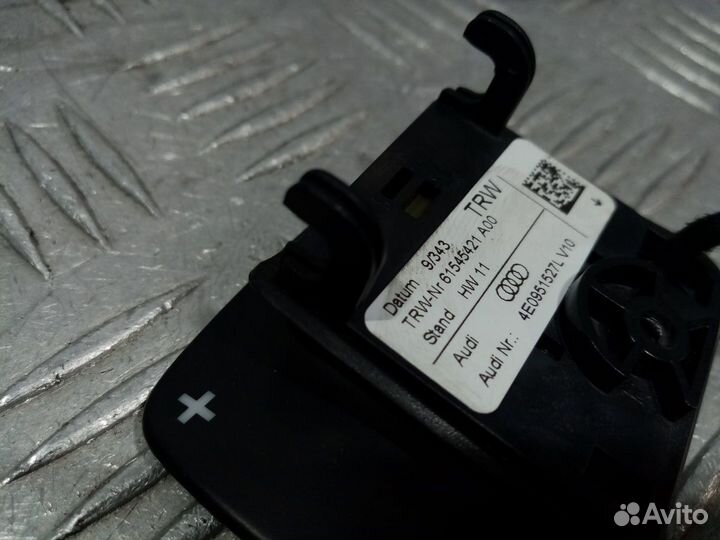 Б/У Переключатель скоростей подрулевой прав#002