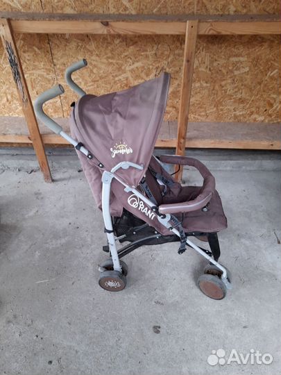 Прогулочная коляска