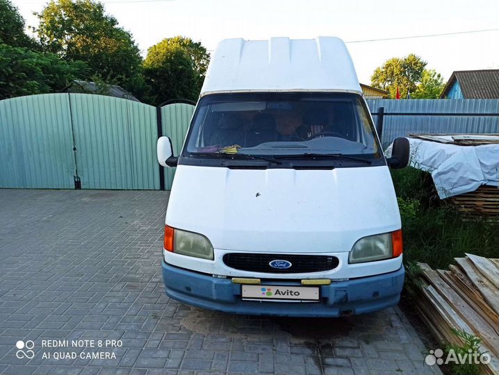 Ford Transit 2.5 МТ, 1997, битый, 320 000 км