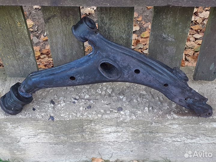 Рычаг передний нижний Honda CR-V RD 1