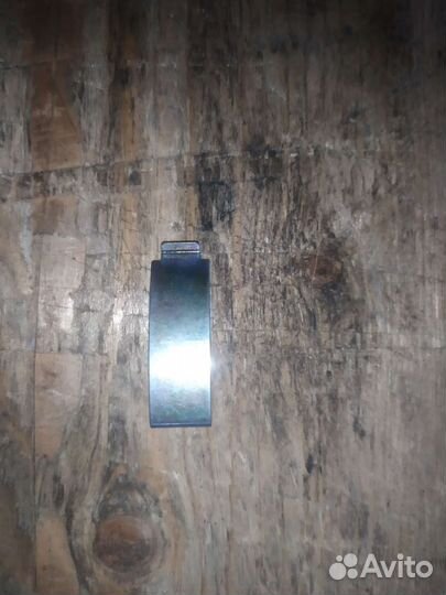 Пластина лючка бензобака skywave burgman 650