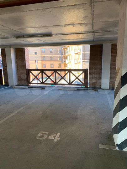Машиноместо, 15 м²