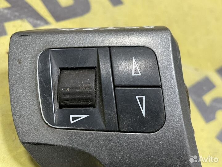 Кнопка многофункциональная Opel Astra H