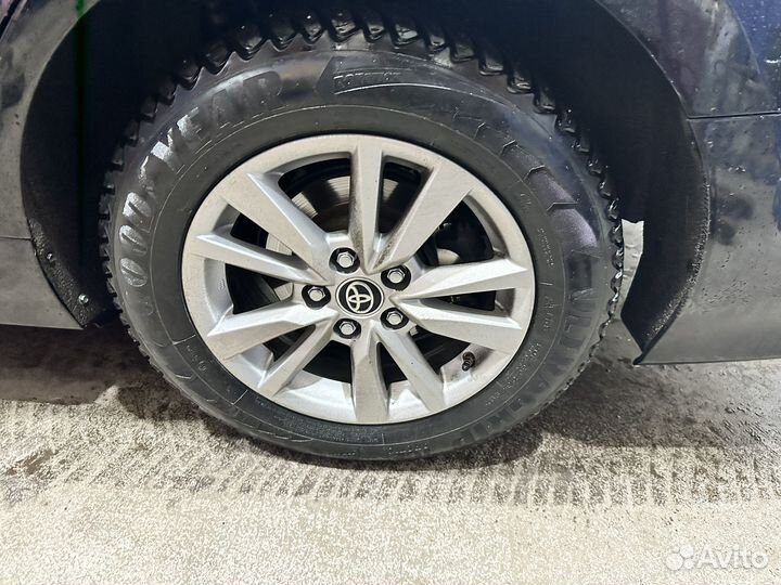 Goodyear UltraGrip 225/65 R16 110S