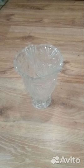 Хрустальная ваза