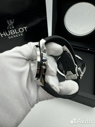 Часы Hublot