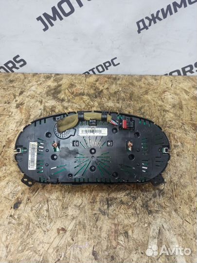 Приборная панель Suzuki Kizashi 2.4 CVT