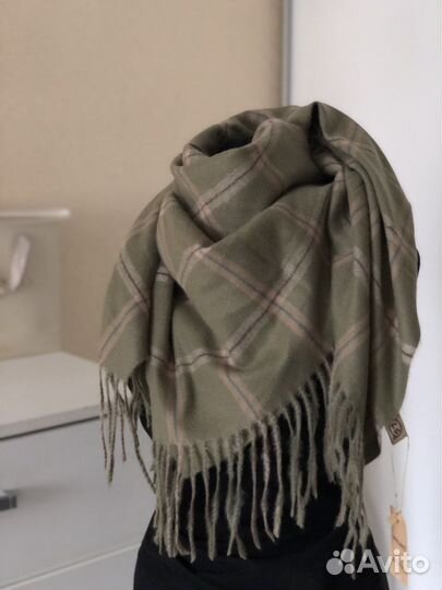 Платок теплый новый