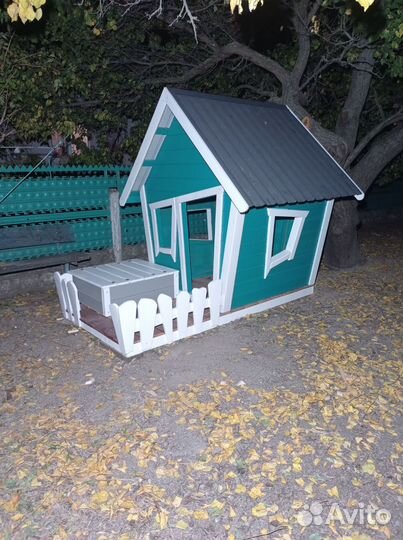 Детский игровой домик из дерева