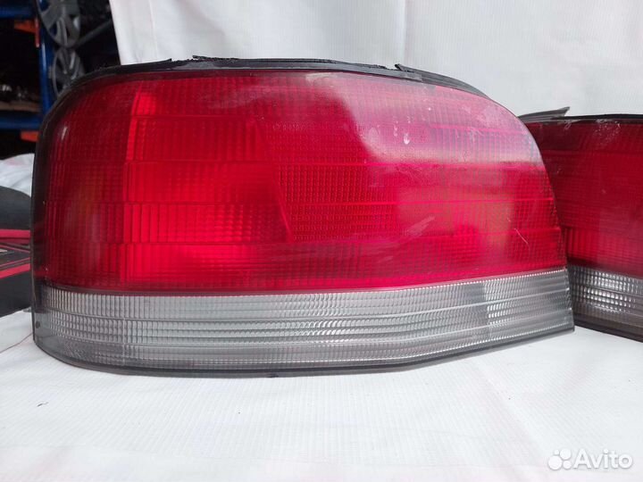 Фонари задние Mitsubishi Galant