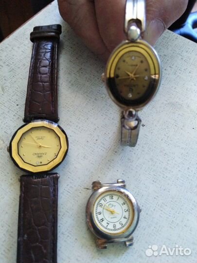 Значки, пуговицы, часы