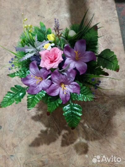 Ритуальные венки и корзины