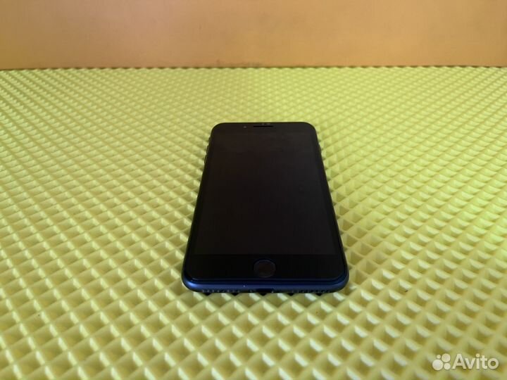 iPhone 8 Plus, 64 ГБ