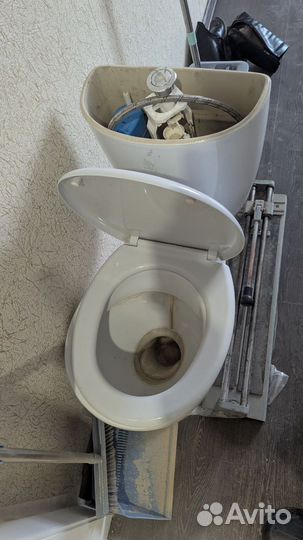 Унитаз и бачок бу