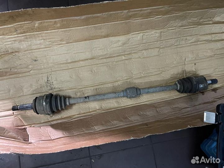 Привод передний правый mitsubishi lancer CS2A 4G15