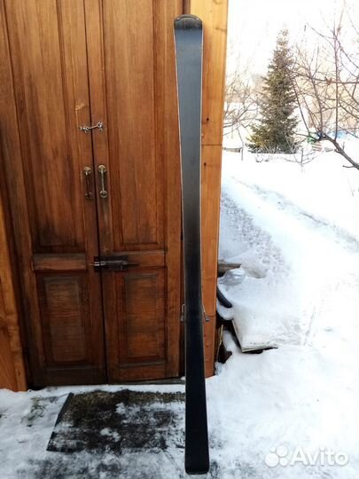 Комплект горные лыжи с ботинками