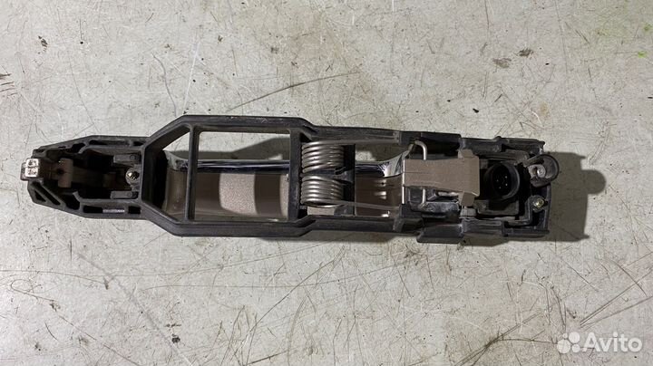 Ручка двери передняя правая Mercedes Benz W210