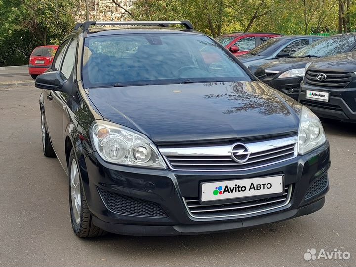 Opel Astra 1.6 МТ, 2013, 135 000 км