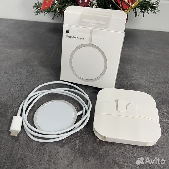 Беспроводная зарядка Apple MagSafe