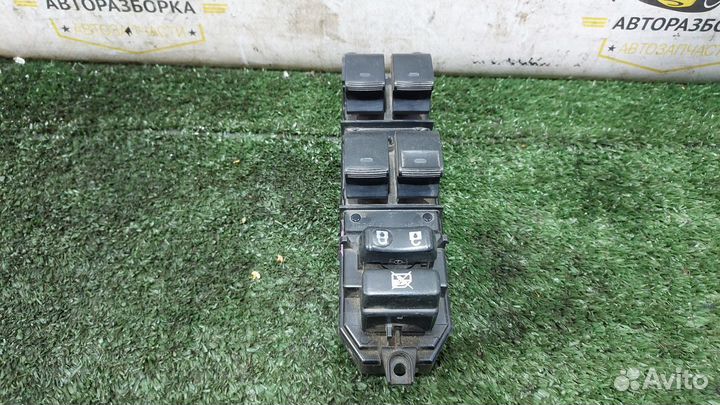 Блок управления стеклоподъемниками Camry (XV40) 7