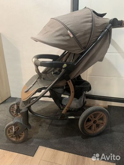 Коляска прогулочная Babyhit Tribute