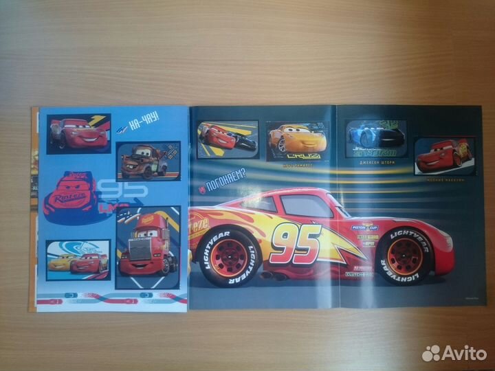 Альбом для наклеек panini Тачки 3