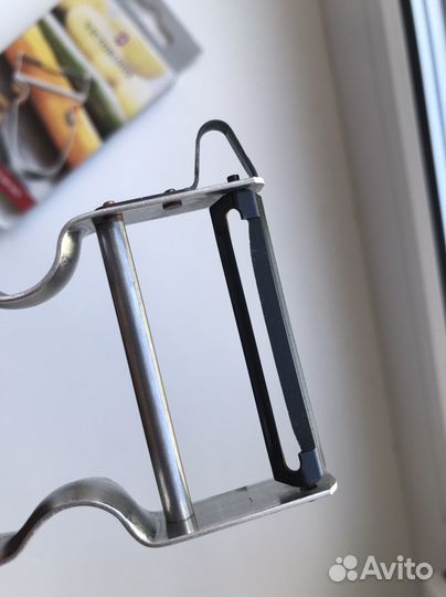 Овощечистка Victorinox Rex