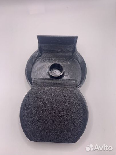 Заглушка полозьев сидения Toyota RAV4