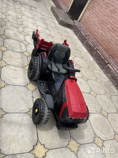 Детский электромобиль трактор с прицепом