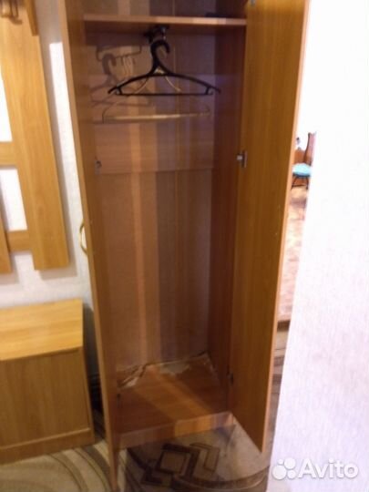 Шкаф в прихожую бу