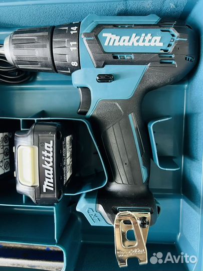 Шуруповерт Makita DF333D